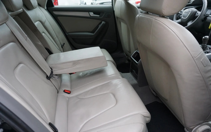 Audi A4 cena 35900 przebieg: 256000, rok produkcji 2011 z Gorzów Wielkopolski małe 232